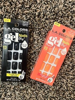 L.A. COLORS Gel-Like Artificial Nail Kits: Black & Coral Orange